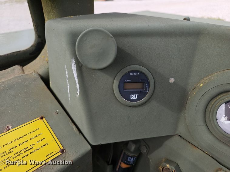 image for item NX9111 1982 Caterpillar  613B water wagon