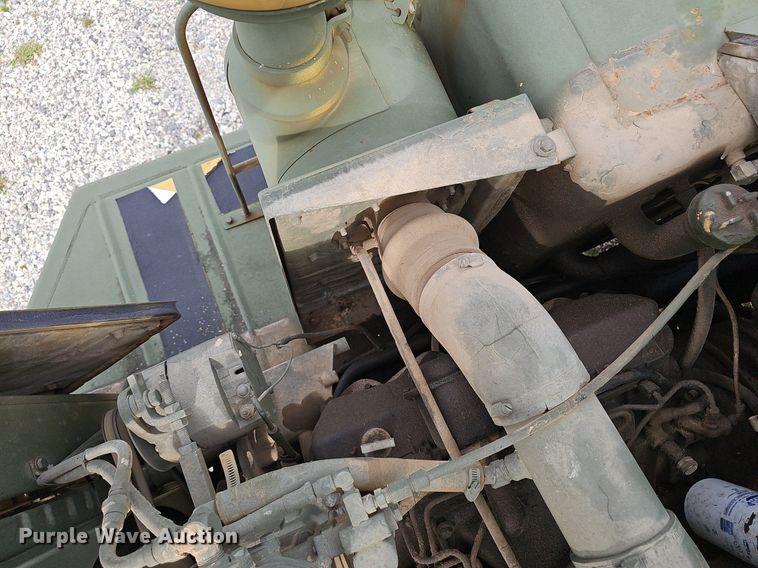 image for item NX9111 1982 Caterpillar  613B water wagon