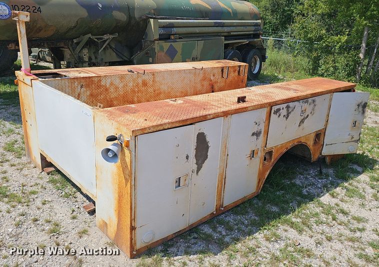 image for item NX9113 Utility truck bed
