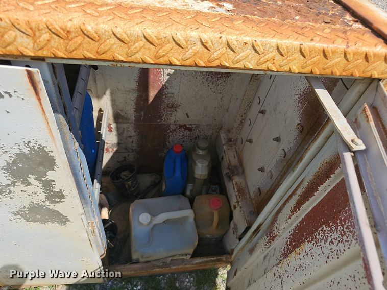 image for item NX9113 Utility truck bed