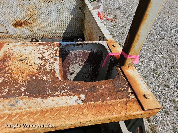 image for item NX9113 Utility truck bed