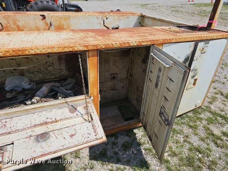 image for item NX9113 Utility truck bed