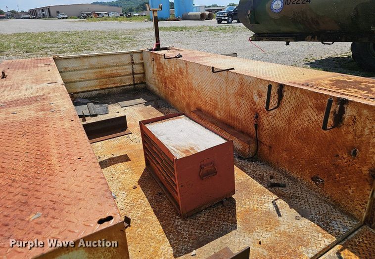 image for item NX9113 Utility truck bed