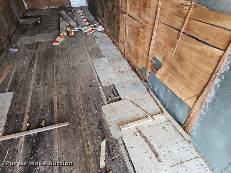 image for item NX9116 1967 shipping container