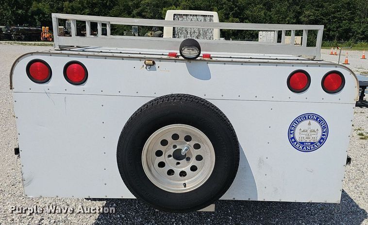 image for item NX9121 1999 Jones Trailer  kennel trailer 