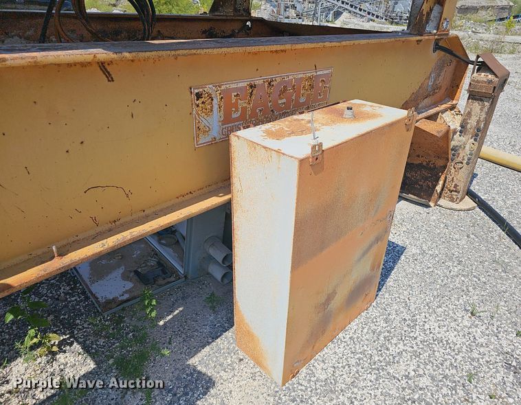 image for item NX9123 Eagle CV1000 crusher