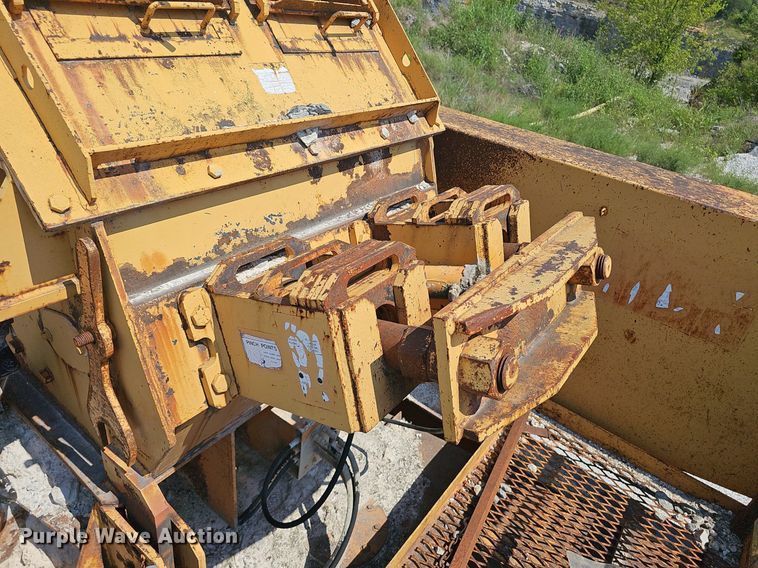 image for item NX9123 Eagle CV1000 crusher