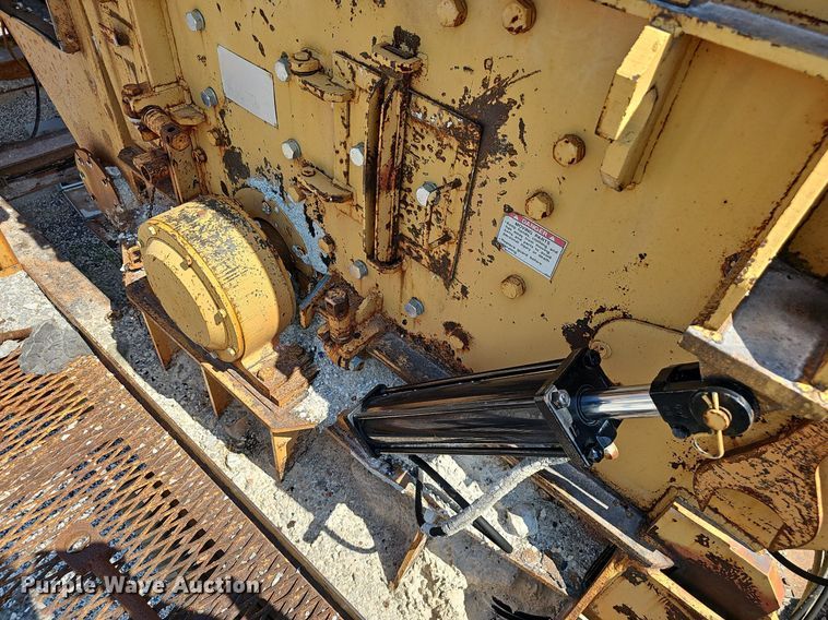 image for item NX9123 Eagle CV1000 crusher