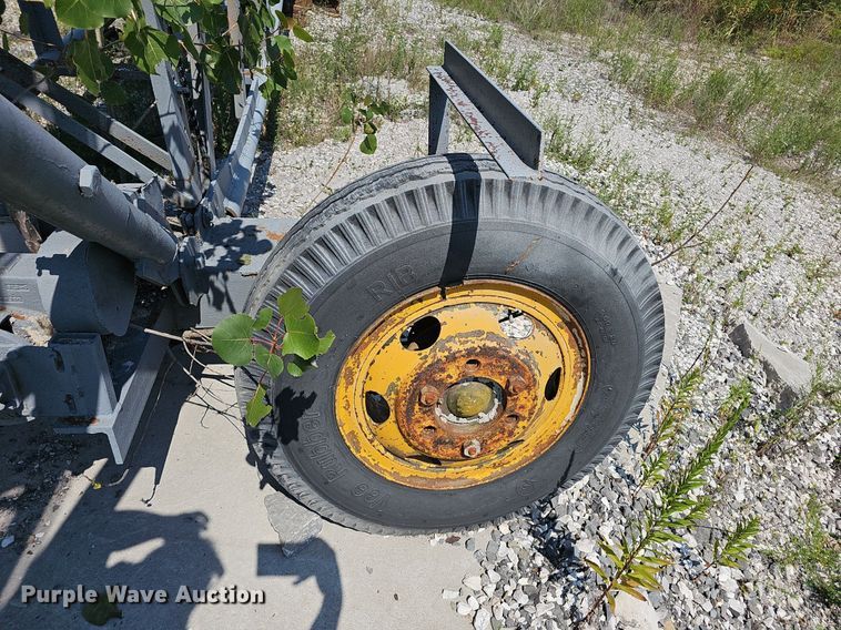 image for item NX9123 Eagle CV1000 crusher