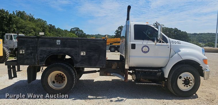 image for item NX9168 2007 Ford F750 Super Duty utility / service truck