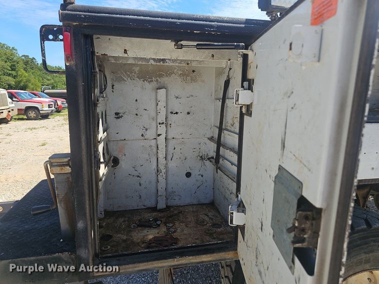 image for item NX9168 2007 Ford F750 Super Duty utility / service truck