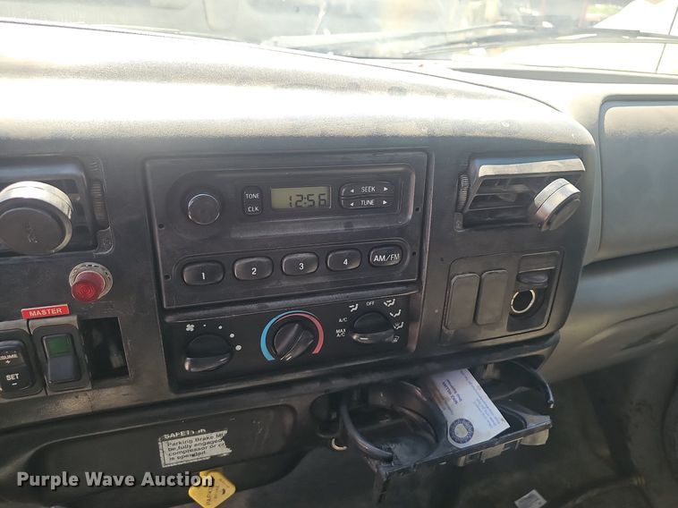 image for item NX9168 2007 Ford F750 Super Duty utility / service truck