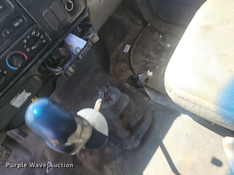 image for item NX9168 2007 Ford F750 Super Duty utility / service truck