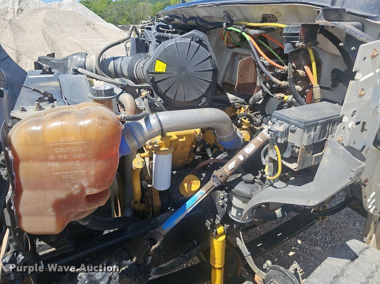 image for item NX9168 2007 Ford F750 Super Duty utility / service truck