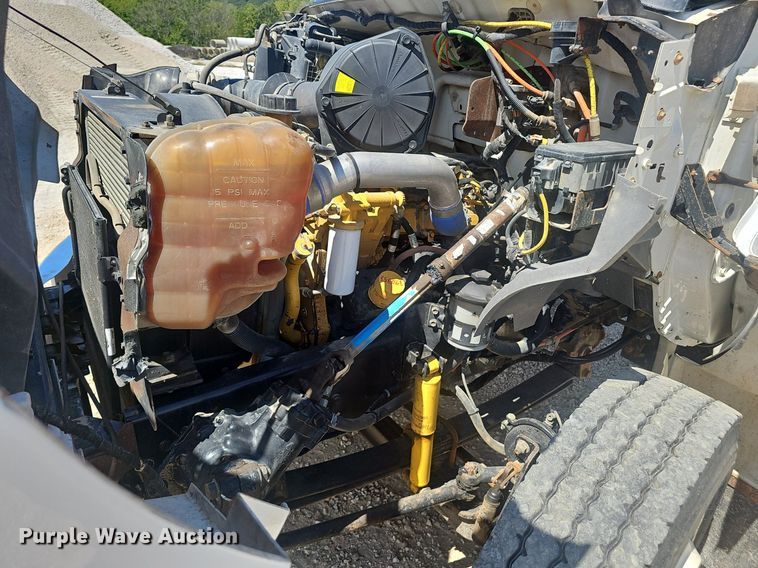 image for item NX9168 2007 Ford F750 Super Duty utility / service truck