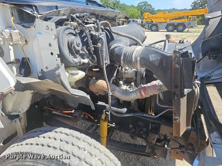 image for item NX9168 2007 Ford F750 Super Duty utility / service truck