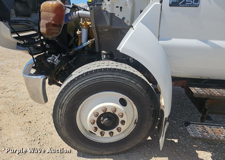 image for item NX9168 2007 Ford F750 Super Duty utility / service truck