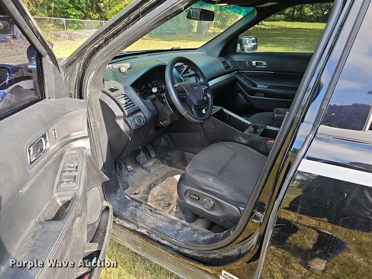 image for item NX9186 2017 Ford  Explorer Police Interceptor SUV