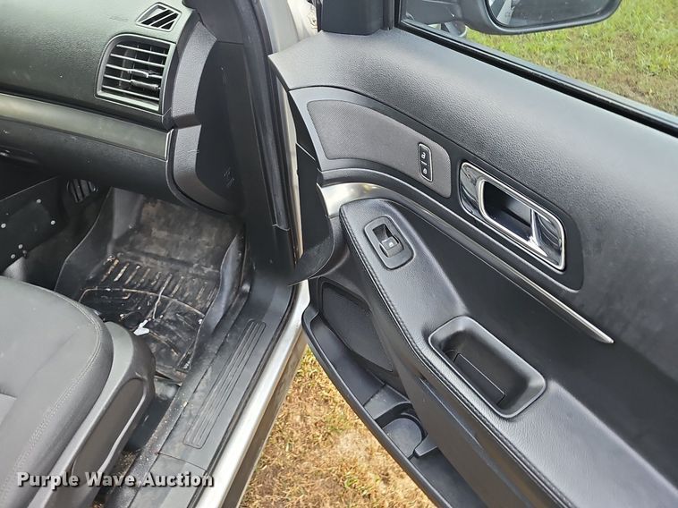 image for item NX9189 2019 Ford  Explorer Police Interceptor   SUV