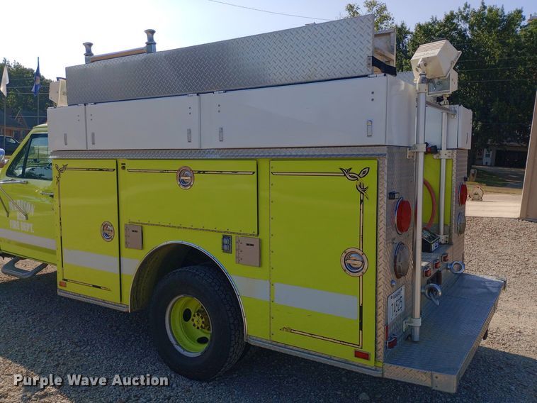 image for item NY9527 1988 Ford F350 Custom rescue vehicle