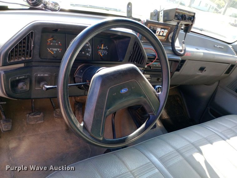 image for item NY9527 1988 Ford F350 Custom rescue vehicle