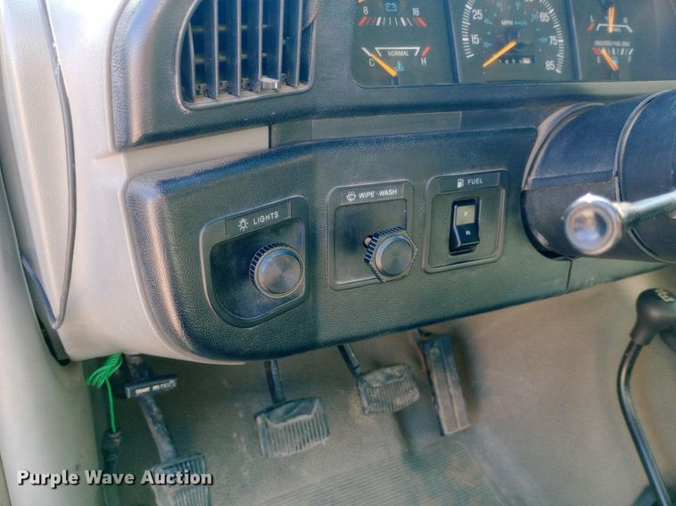 image for item NY9527 1988 Ford F350 Custom rescue vehicle