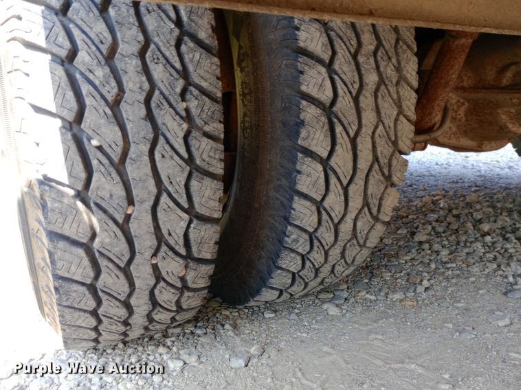 image for item NY9527 1988 Ford F350 Custom rescue vehicle