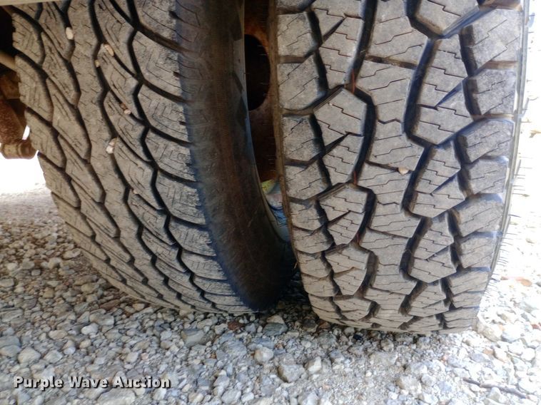 image for item NY9527 1988 Ford F350 Custom rescue vehicle