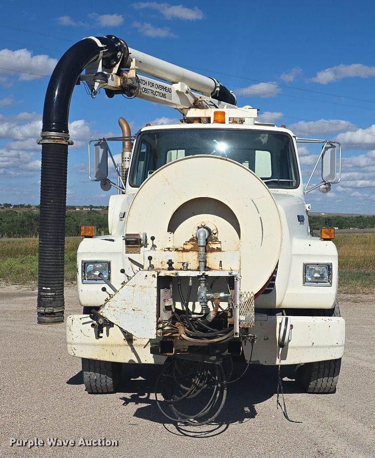 image for item OD9730 1993 Ford  L8000 sewer rodder truck