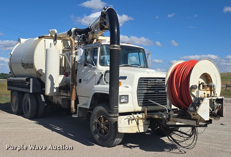 image for item OD9730 1993 Ford  L8000 sewer rodder truck