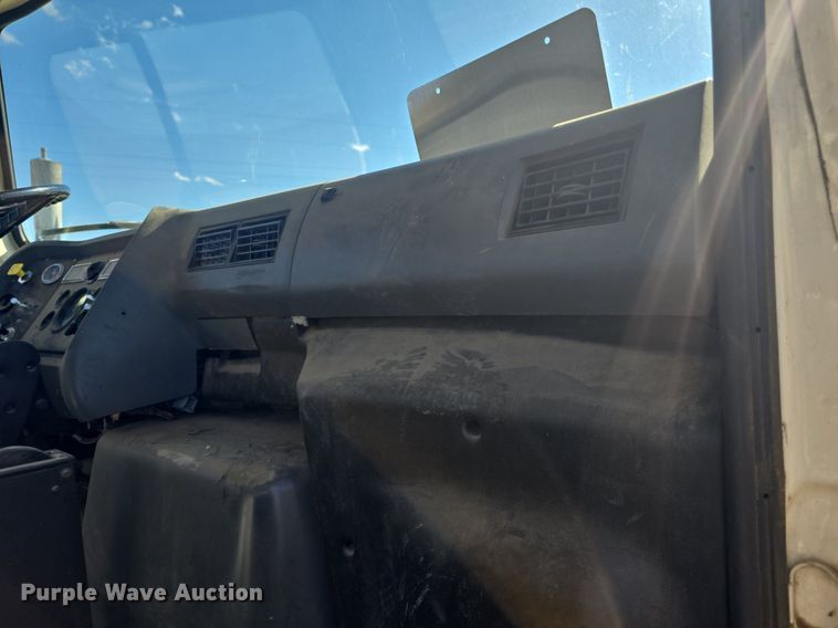 image for item OD9730 1993 Ford  L8000 sewer rodder truck