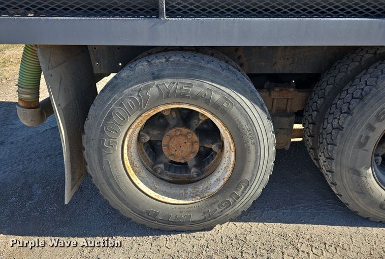 image for item OD9730 1993 Ford  L8000 sewer rodder truck