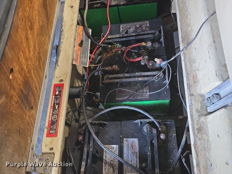 image for item OD9736 1998 Club Car DS golf cart