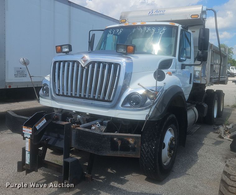 image for item OF9842 2014 International  WorkStar 7500 dump truck