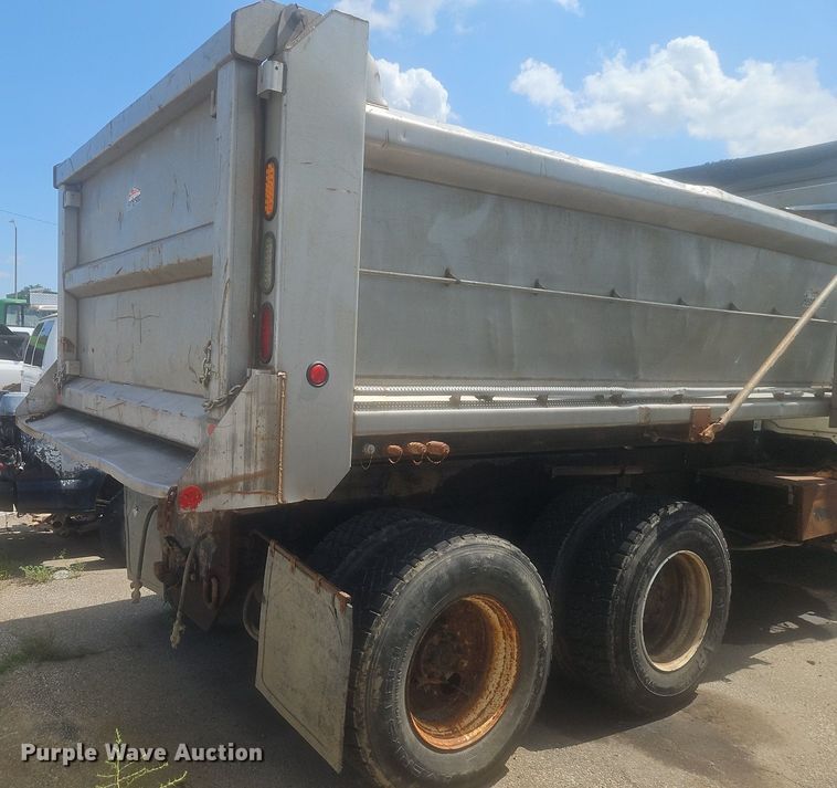 image for item OF9842 2014 International  WorkStar 7500 dump truck