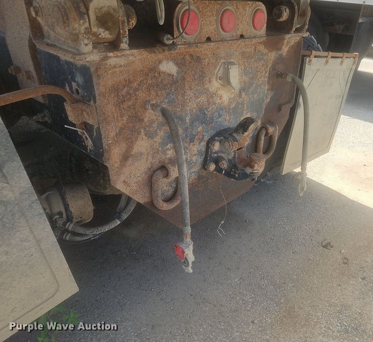 image for item OF9842 2014 International  WorkStar 7500 dump truck