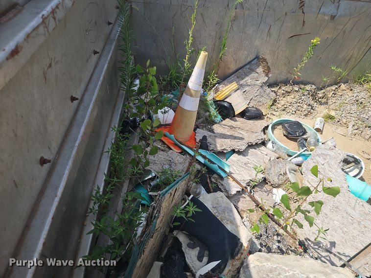 image for item OF9842 2014 International  WorkStar 7500 dump truck