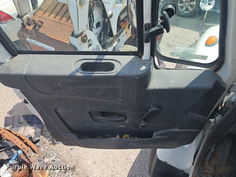 image for item OF9842 2014 International  WorkStar 7500 dump truck