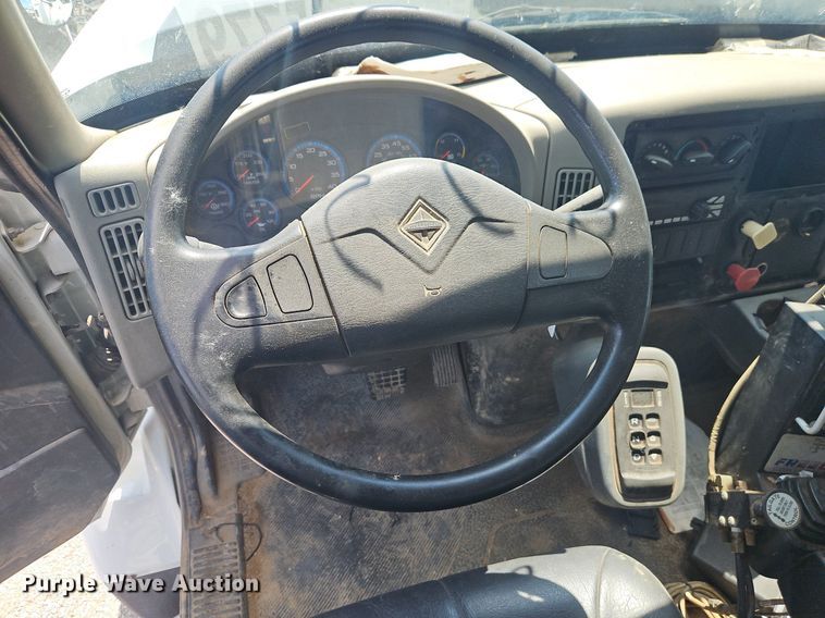 image for item OF9842 2014 International  WorkStar 7500 dump truck