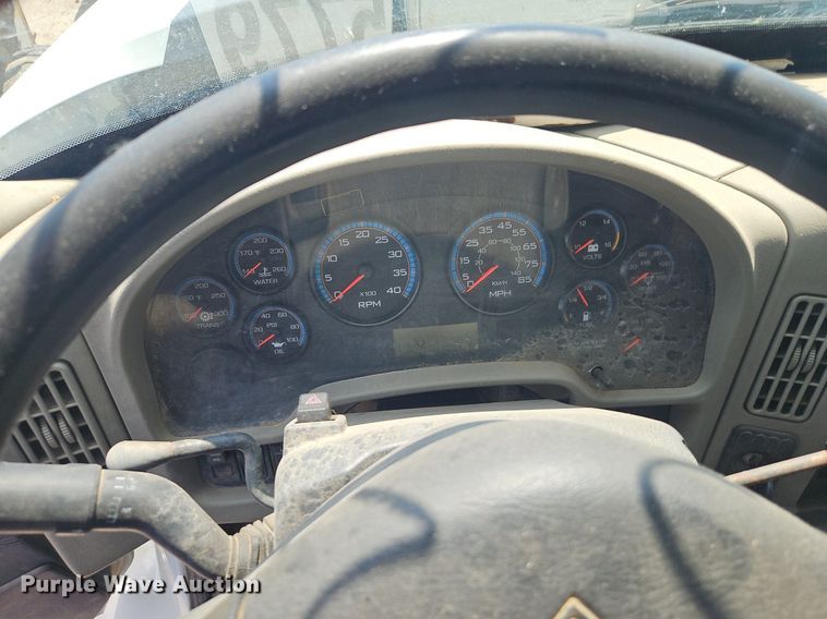 image for item OF9842 2014 International  WorkStar 7500 dump truck