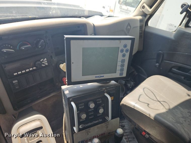 image for item OF9842 2014 International  WorkStar 7500 dump truck