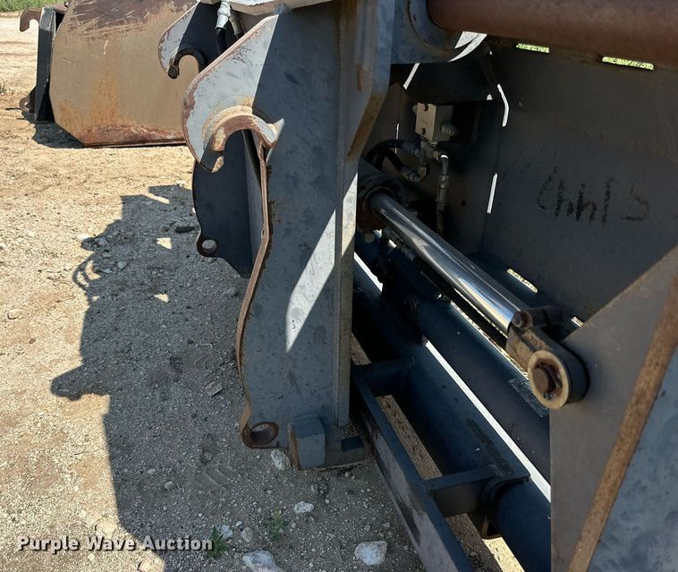 image for item DD3209 Dymax hay bale mover