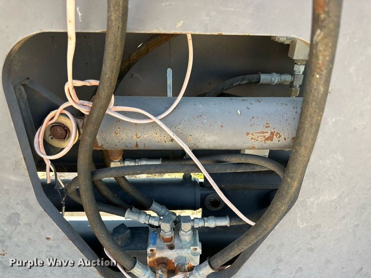 image for item DD3209 Dymax hay bale mover