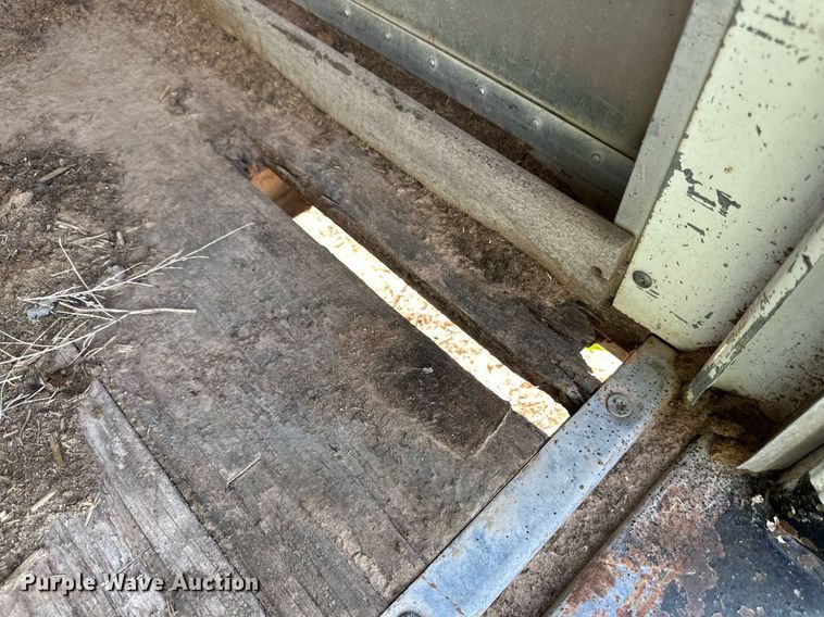 image for item DD3211 Box truck bed 