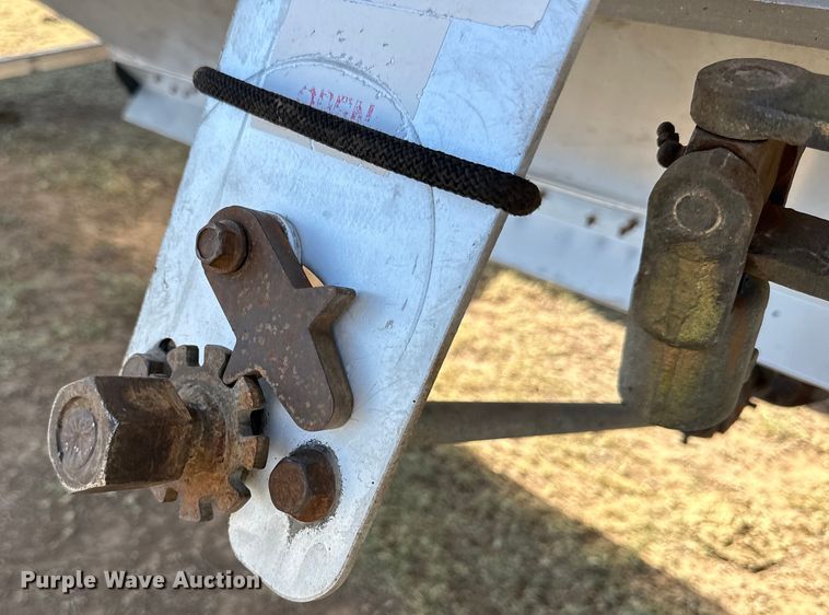 image for item DG4470 2016 Timpte grain trailer