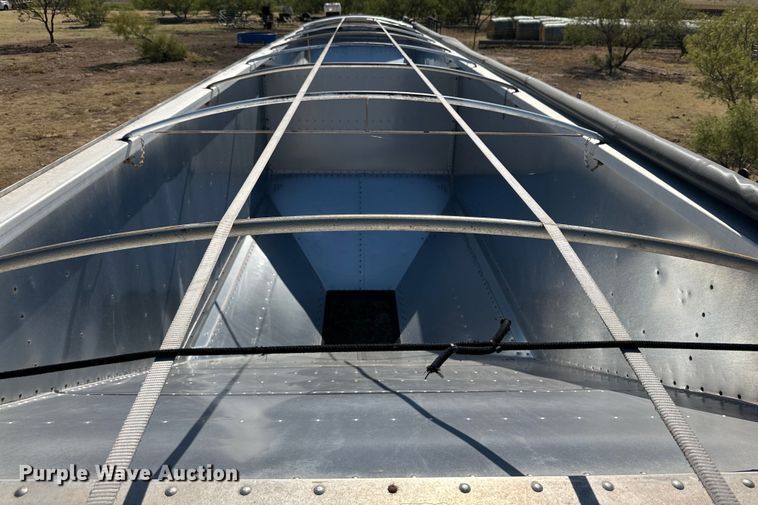 image for item DG4470 2016 Timpte grain trailer