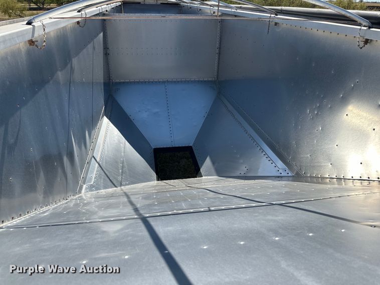 image for item DG4470 2016 Timpte grain trailer