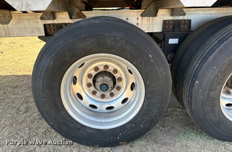 image for item DG4470 2016 Timpte grain trailer