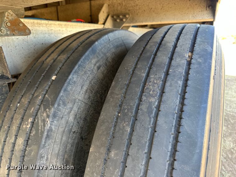 image for item DG4470 2016 Timpte grain trailer