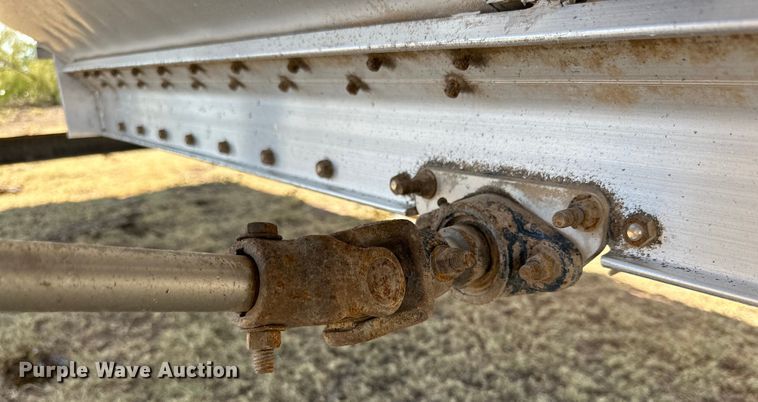 image for item DG4471 2014 Stoughton  AHV-421T-AR-A grain trailer